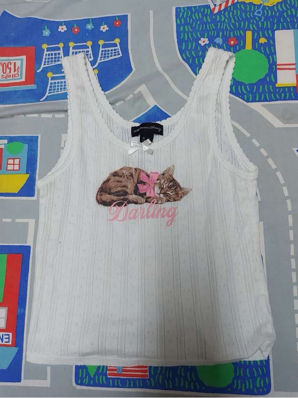 White pointelle tank top with cat print